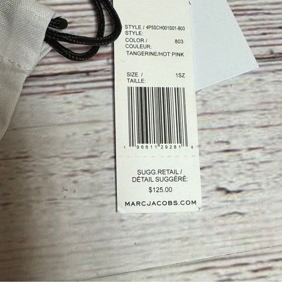 Marc Jacobs 3D Vitamin Pill Crossbody w/ Matching Keychain - Tangerine/Hot Pink - Picture 10 of 11